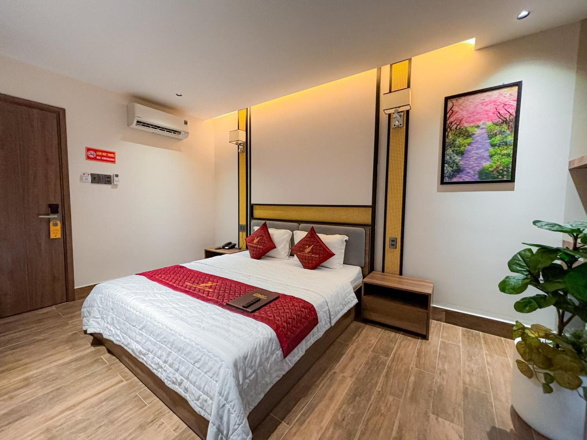 Khach San Thu Le Luxury Hotel Cao Lanh Ngoại thất bức ảnh